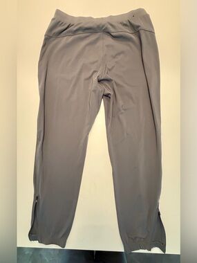 Mondetta Men's Gray Athletic Joggers